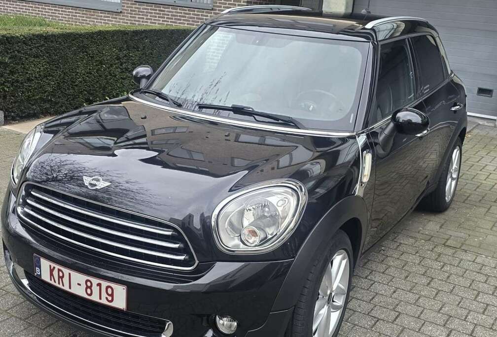 MINI 1.6 ESSENCE 1ER MAIN BOTE AUTOMATIQUE CUIR GPS