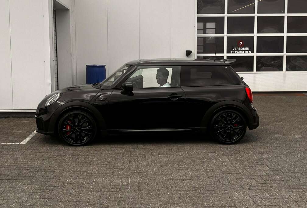 MINI 1 To 6 Edition (One Of 999)