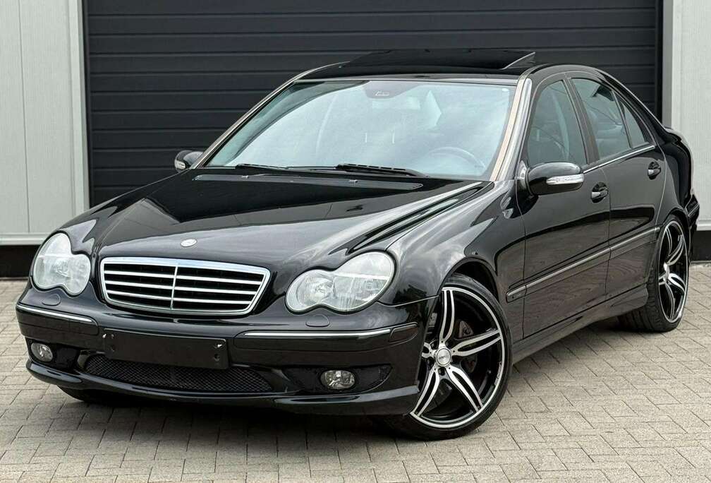 Mercedes-Benz Mercedes C230 Essence V6 boîte Automatique Pack AMG