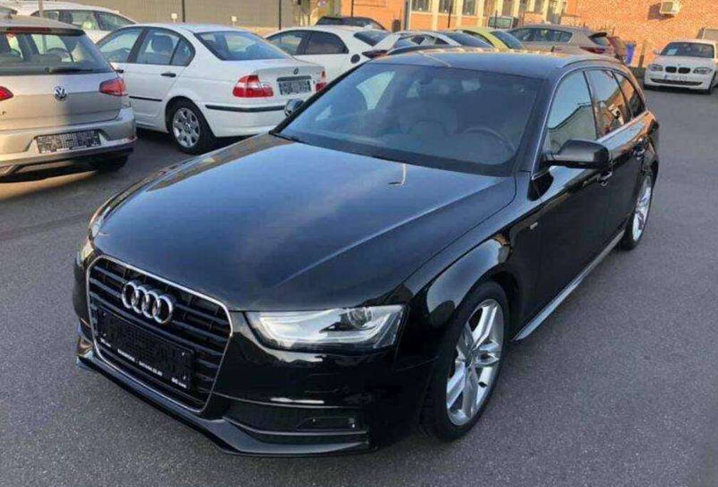 Audi A4 Avant 2.0 TDI s-line uitvoering