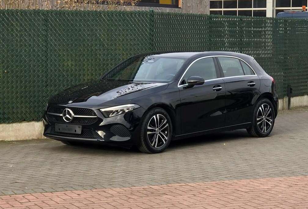 Mercedes-Benz PROGRESSIVE - CAMERA - KEYLESS GO - Sfeerverlichting - LED