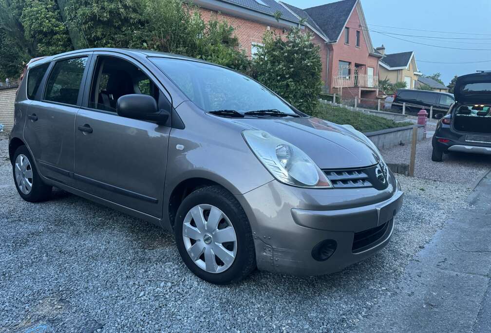 Nissan 1.4i 1er Proprio Full Carnet