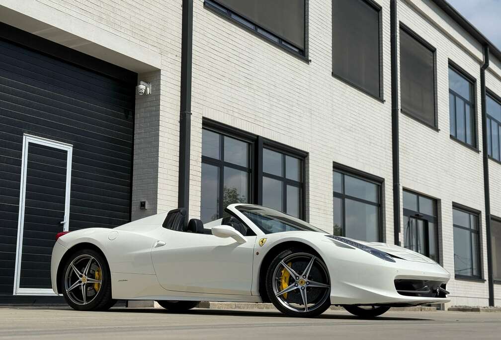 Ferrari Spider 4.5i V8