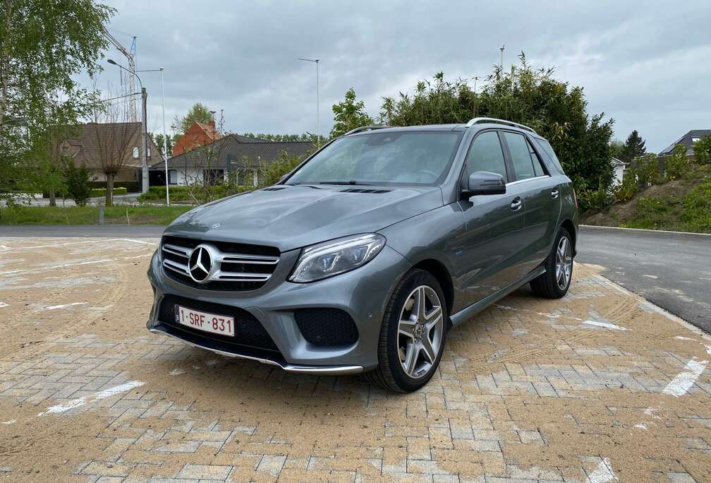 Mercedes-Benz e 4Matic 7G-TRONIC AMG Line