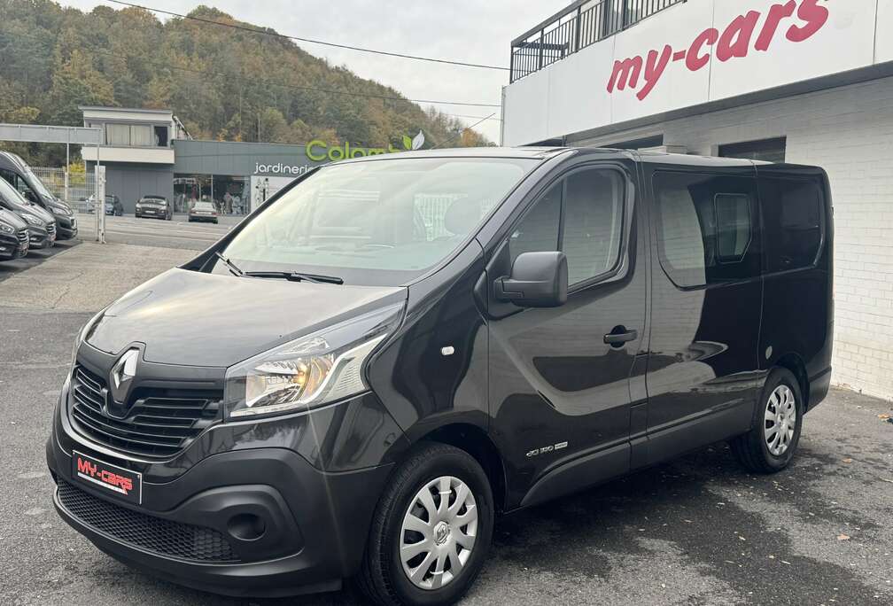 Renault 1600 DCI  LONG CHSSIS DOUBLE CABINE 6 PLACES