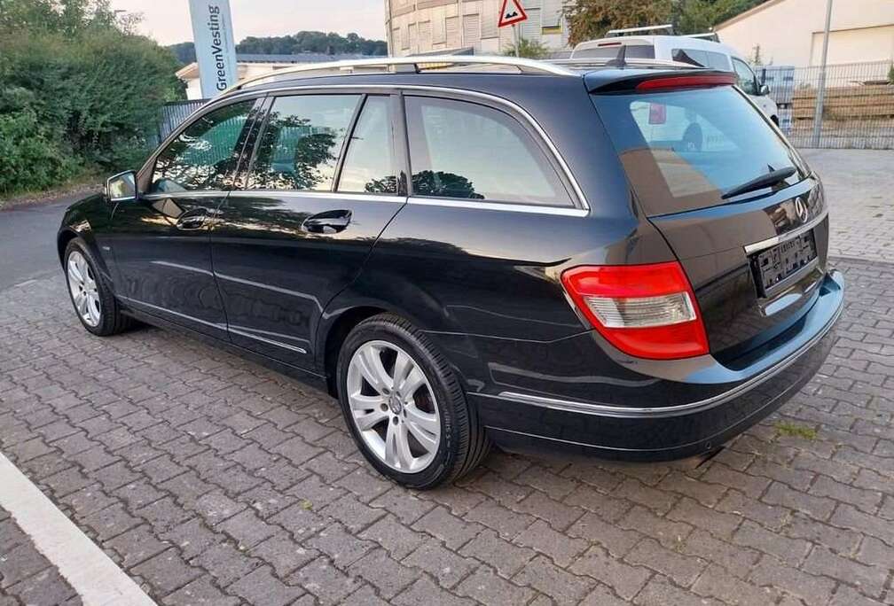 Mercedes-Benz C 180 T Kompressor BlueEFFICIENCY Special Edition