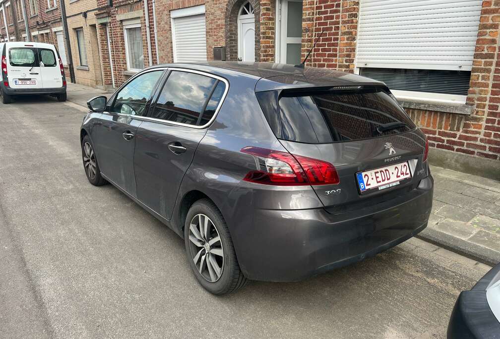 Peugeot 308 PureTech 130 GPF EAT8 Stop