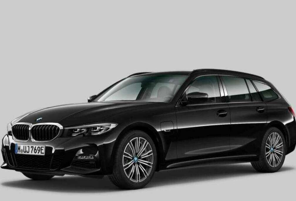 BMW e Touring *M-Sportpakket*Trekhaak*Navi Pro*Camera*