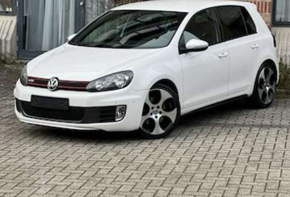 Volkswagen Golf 6 gti 2.0 TSI essence Prête à immatriculer