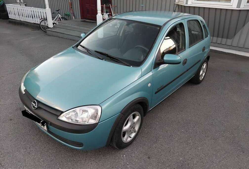 Opel 1.2i XE 16v Edition 2000