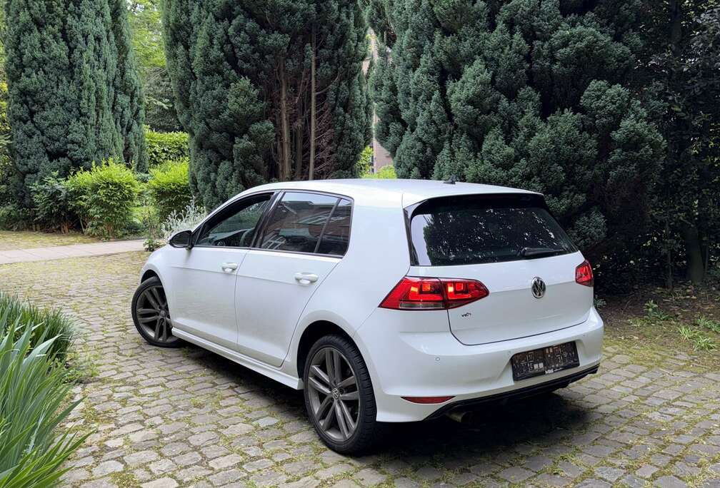 Volkswagen 1.6 TDi R-Line