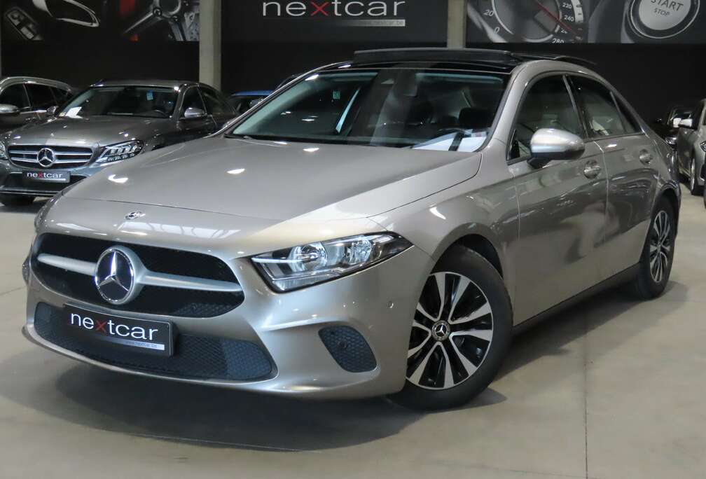 Mercedes-Benz Sedan 7GTronic *PANO-PARK-NAVI-COCKPIT-CRUISE*