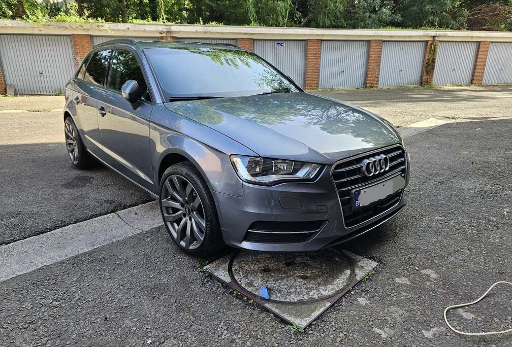 Audi 8v 1.6 TDi Ambition Start/Stop DPF full options