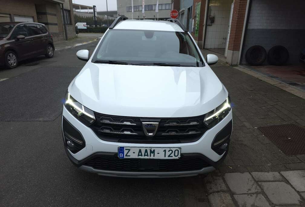 Dacia TCe 100 ECO (7-Sitzer)essence+lpg