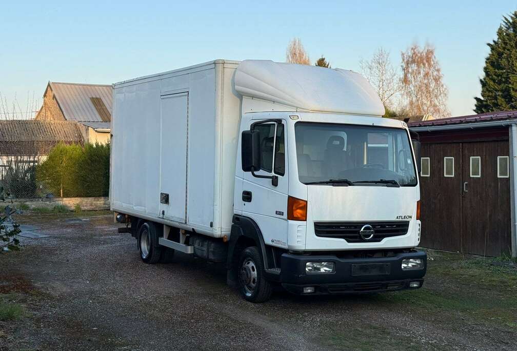 Nissan Nissan Atleon 35-15, 49.000km Permis B