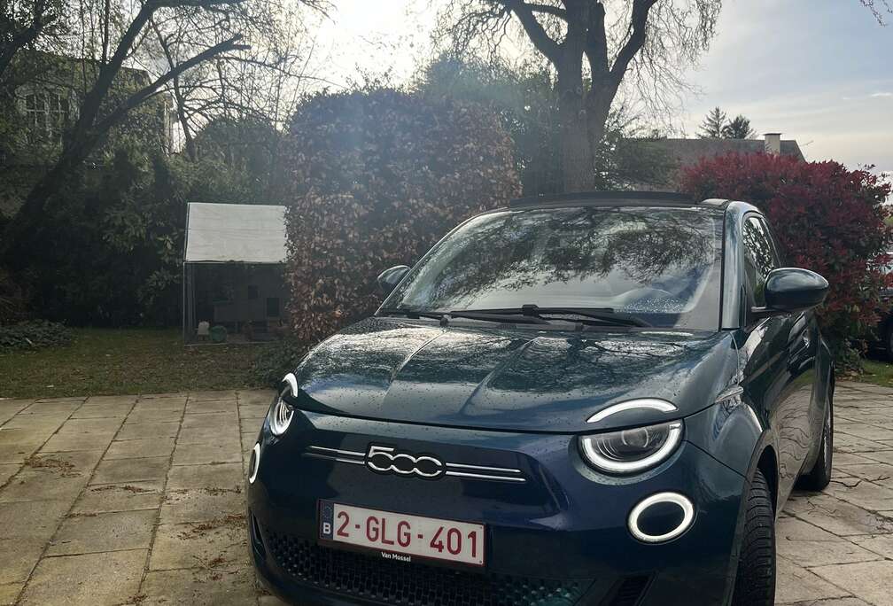 Fiat Fiat 500e C Icon 42 kWh  Navi  ECC  PDC  LED