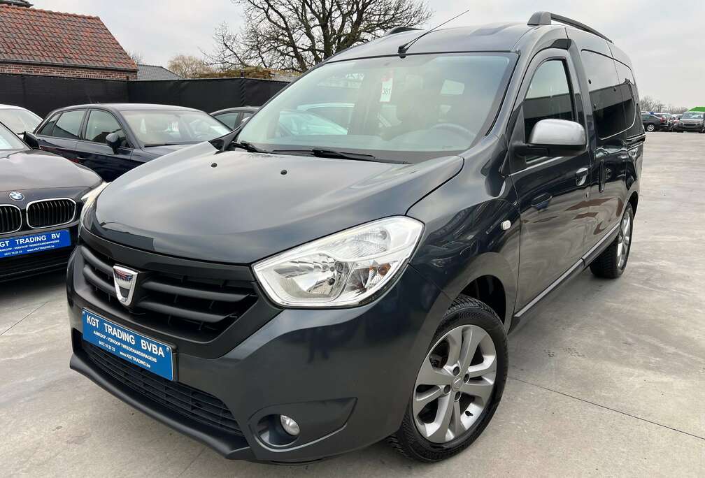 Dacia 1.5 DCI 90PK NAVIGATIE CAMERA PDC BLUETOOTH AIRCO