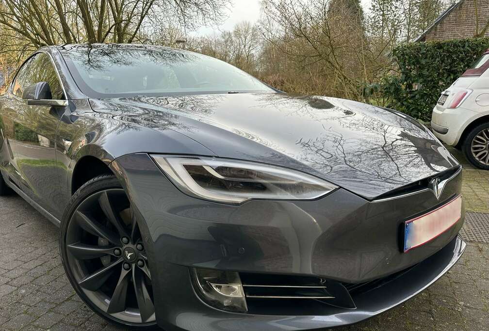 Tesla 90 kWh Dual Motor