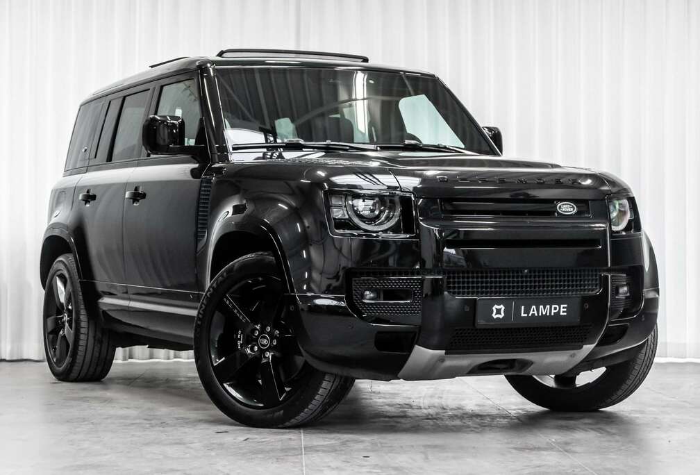 Land Rover 110 V8 P525 Full Black Trekhaak Pano HUD 360 ACC