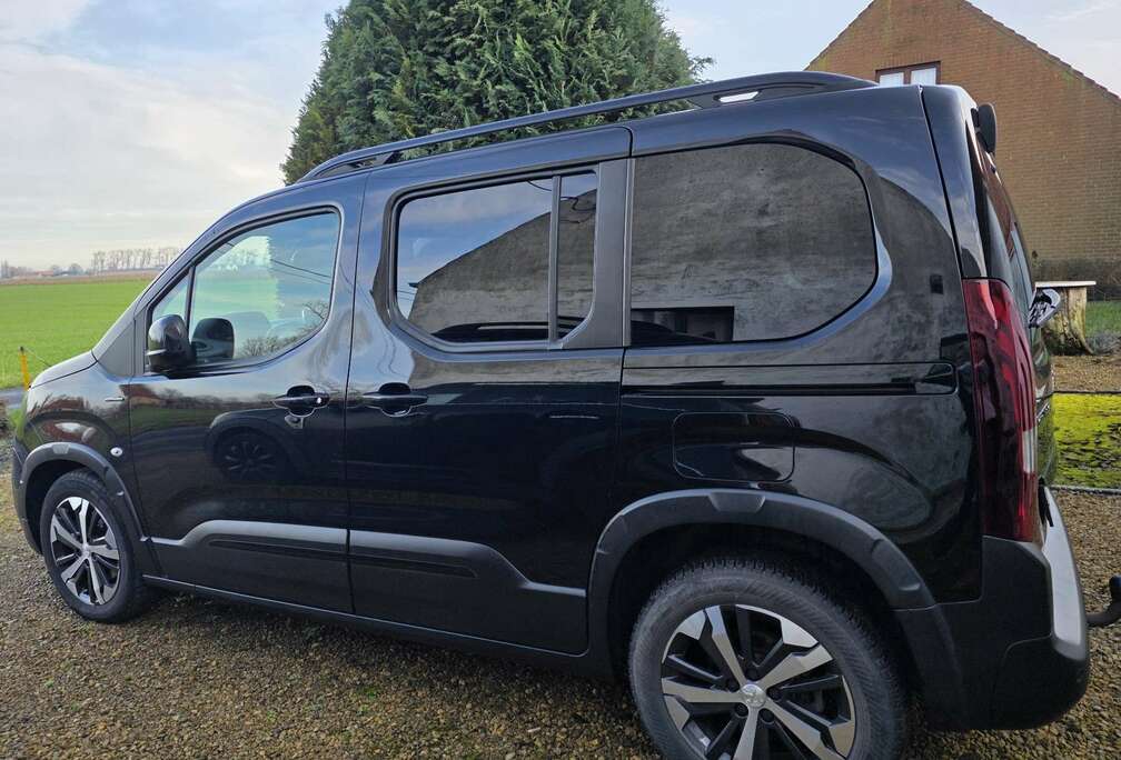 Peugeot BlueHDI 130 L2 EAT8 Allure