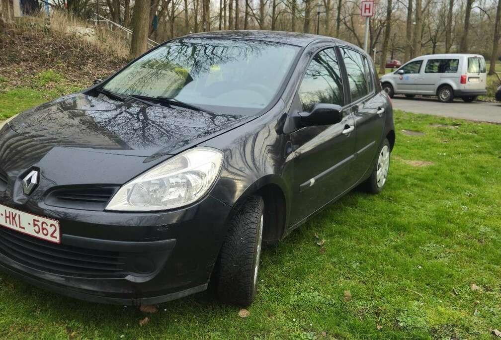 Renault 1.2i/airco/demande d\'immatriculation