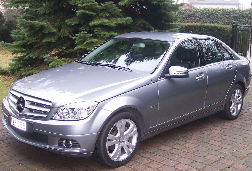 Mercedes-Benz C 200 CDI DPF Automatik Avantgarde