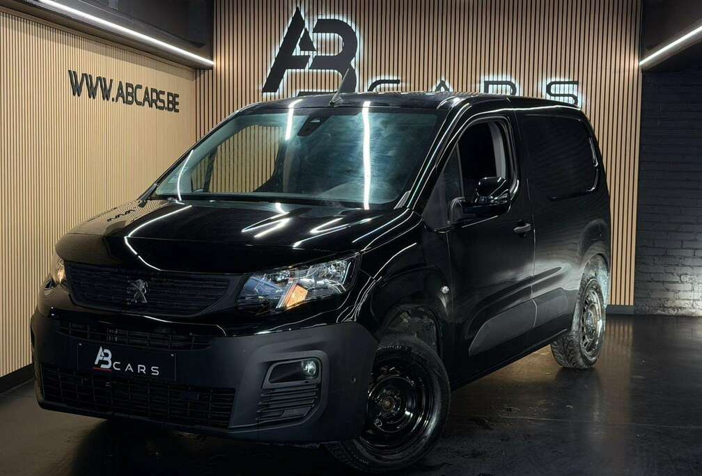 Peugeot 1.5 BlueHDi L1 * GARANTIE 12 MOIS * BOITE AUTO *