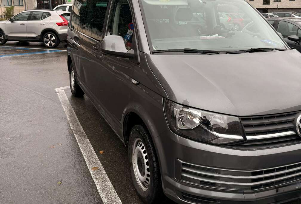 Volkswagen Caravelle DSG Lang Highline