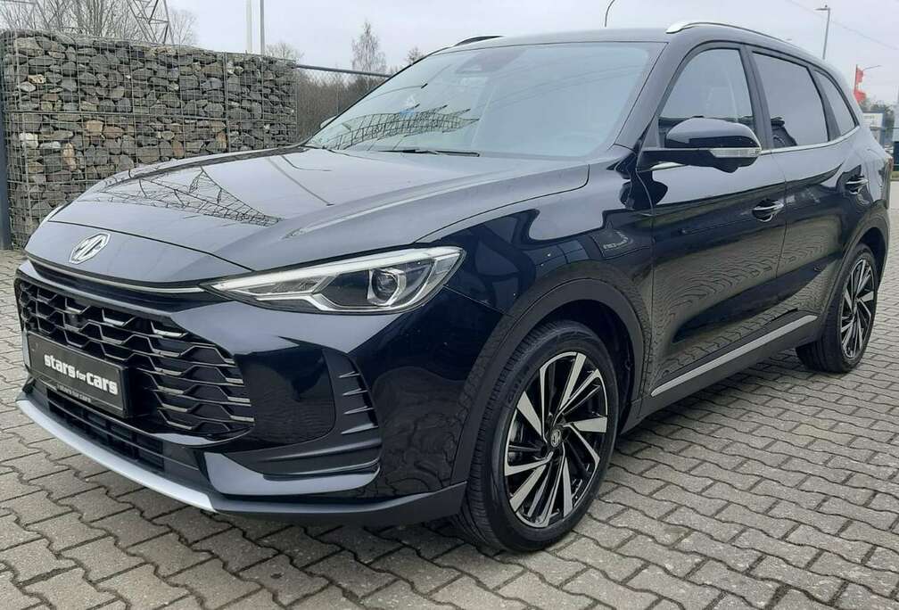 MG Hybrid+ Luxury 01/2025 17000 km AUTOMAAT