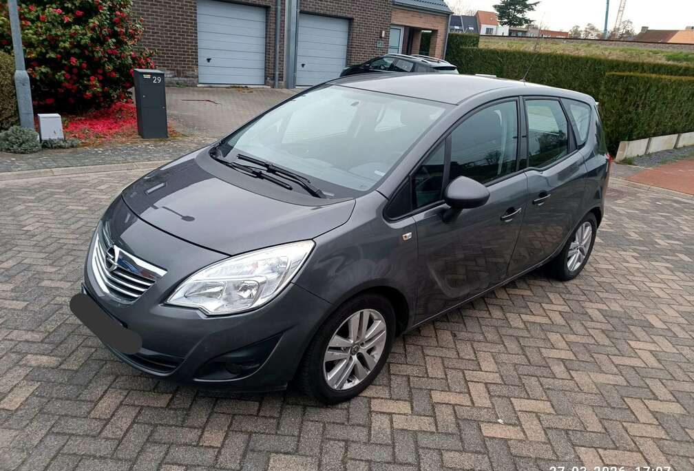 Opel Meriva 1.4i Black Edition