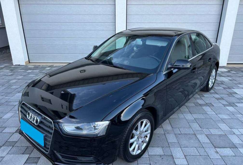 Audi A4 Avant 1.6i S line