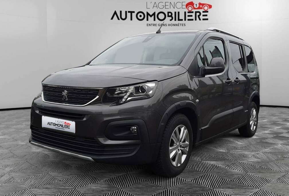 Peugeot 1.5 BlueHDi Standard Allure S/ Garantie 12 Mois