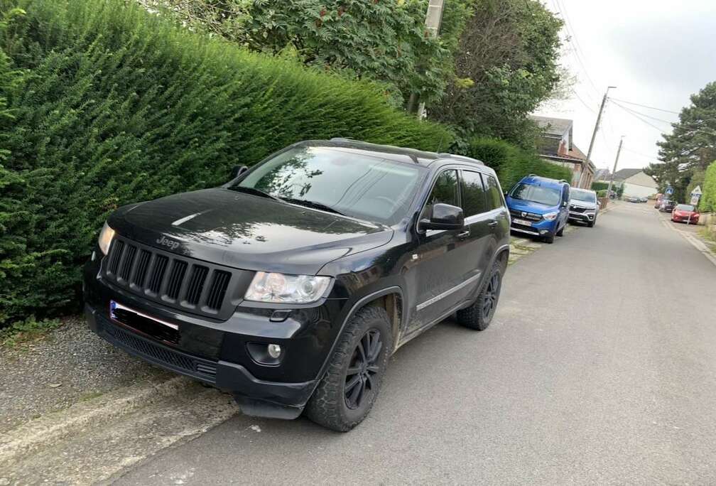 Jeep 3.0 V6 CRD Laredo