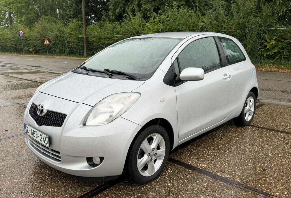 Toyota 1.3i VVT-i 16v Linea Sol