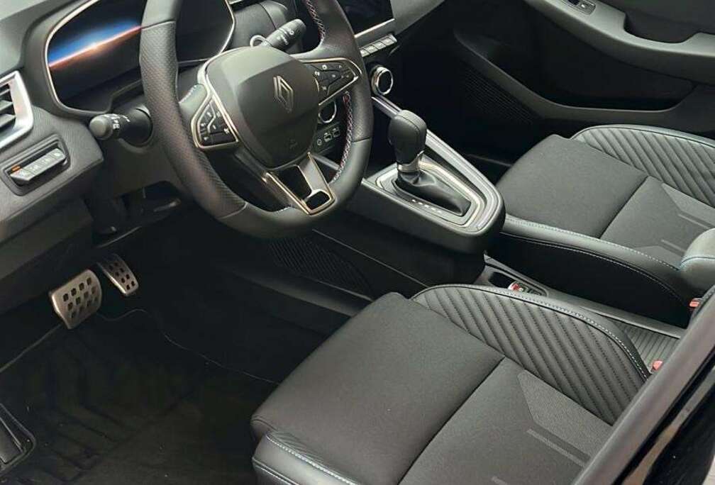 Renault Hybrid 1.6i E-TECH Techno