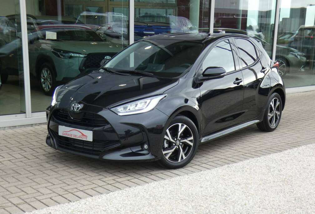 Toyota Hybrid *ICONIC* +GROOT SCHERM +GPS +Parkeercamera +KEYLESS ENTRY +LED Lampen +Getinte ramen
