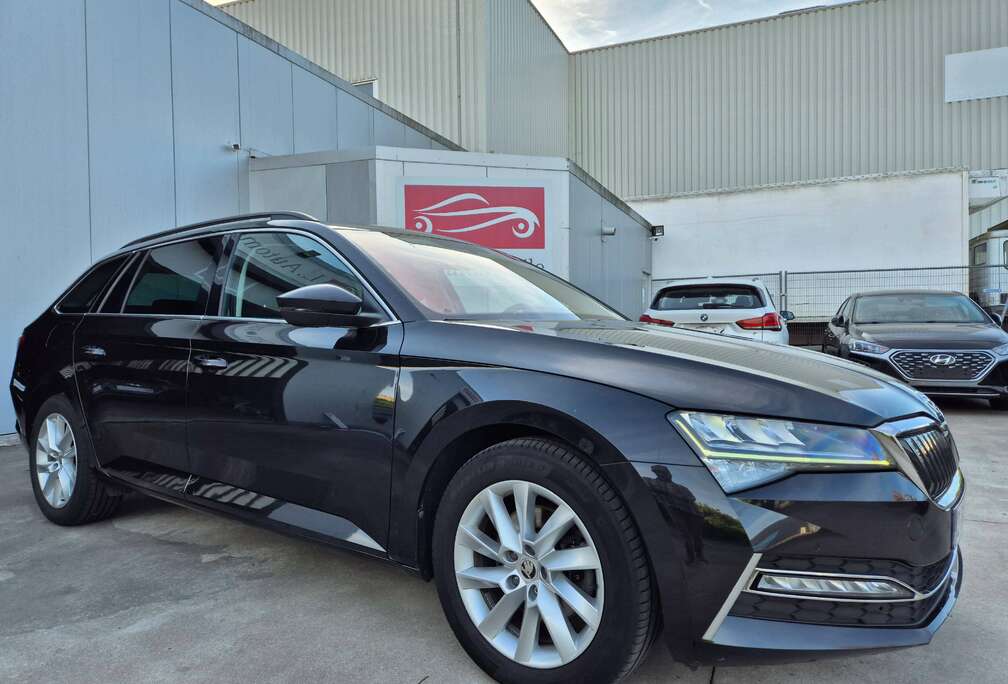 Skoda 1.4 TSI IV // PHEV HYBRID // DSG // 2022 !