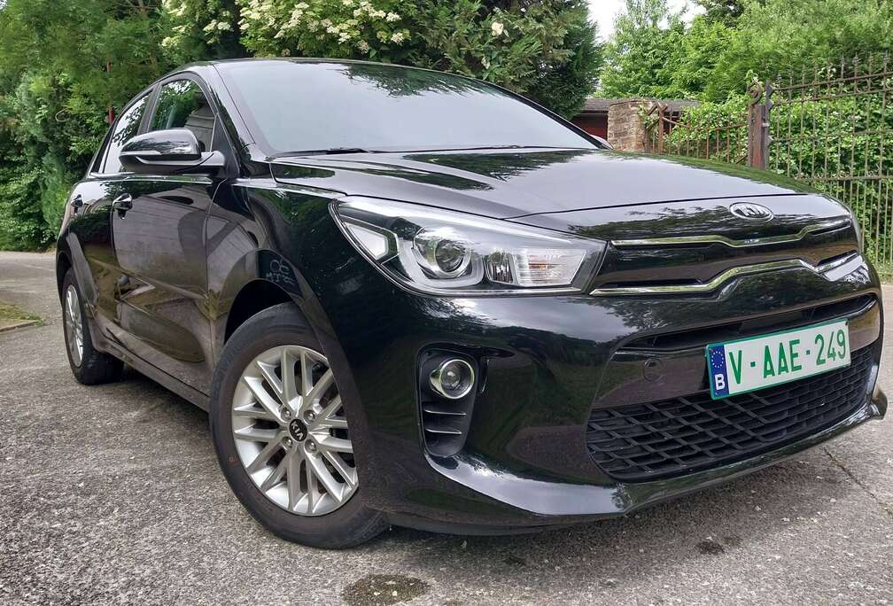 Kia Rio 1.2i /85cv/1er prop./ carnet complet/ bon état