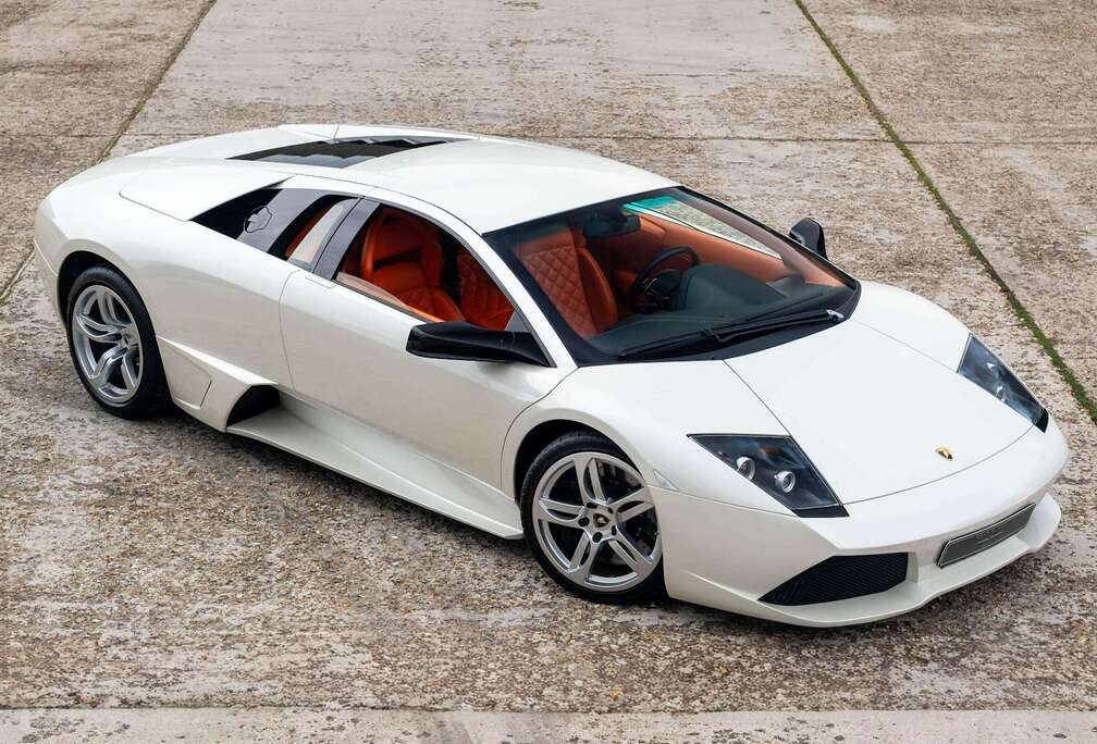 Lamborghini Murciélago LP640 | Special order leather interior with Q citura diamond stitching