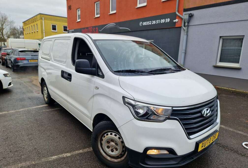 Hyundai H1 2.5 CRDI 136 CV Cargo Tôlé Garantie 12 Mois