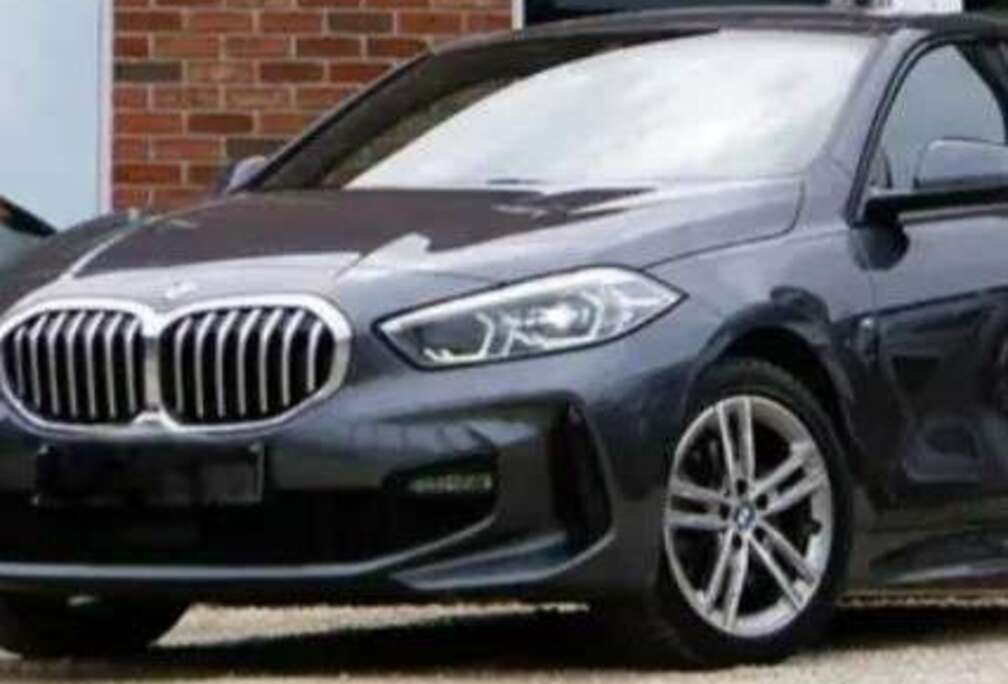 BMW 118i pack M, garantie 12 mois