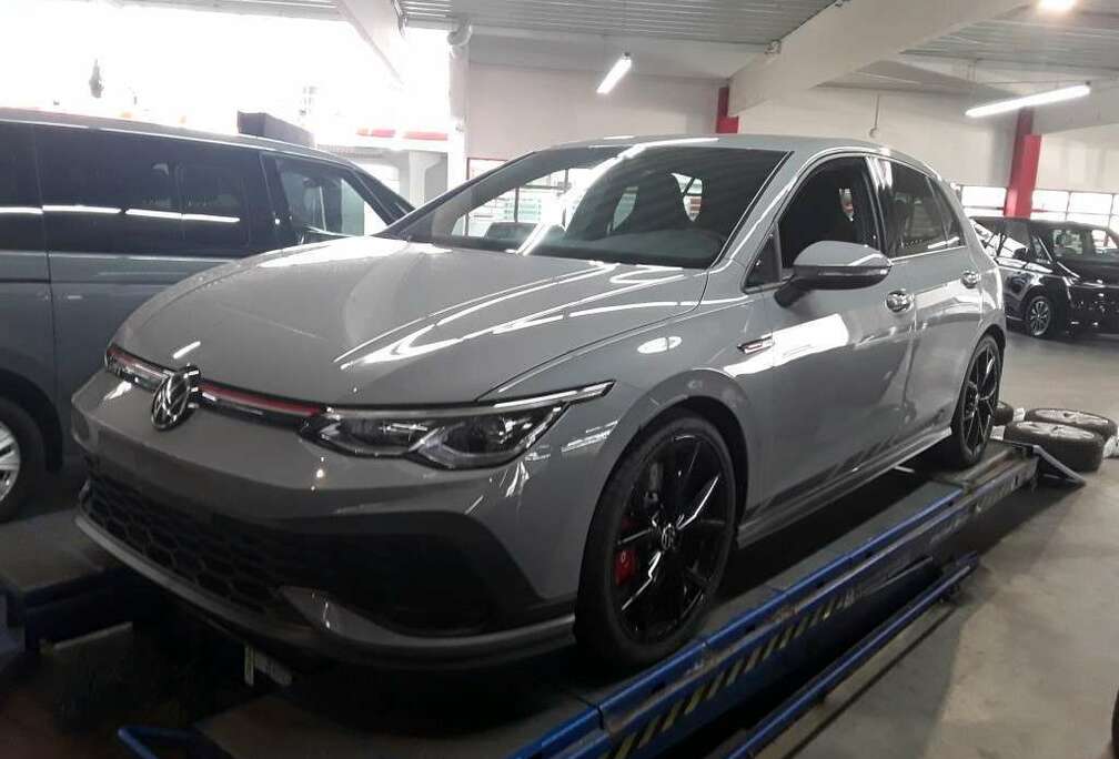 Volkswagen Clubsport 2.0 TSI 300CV DSG7 * 19\\ * ACC *