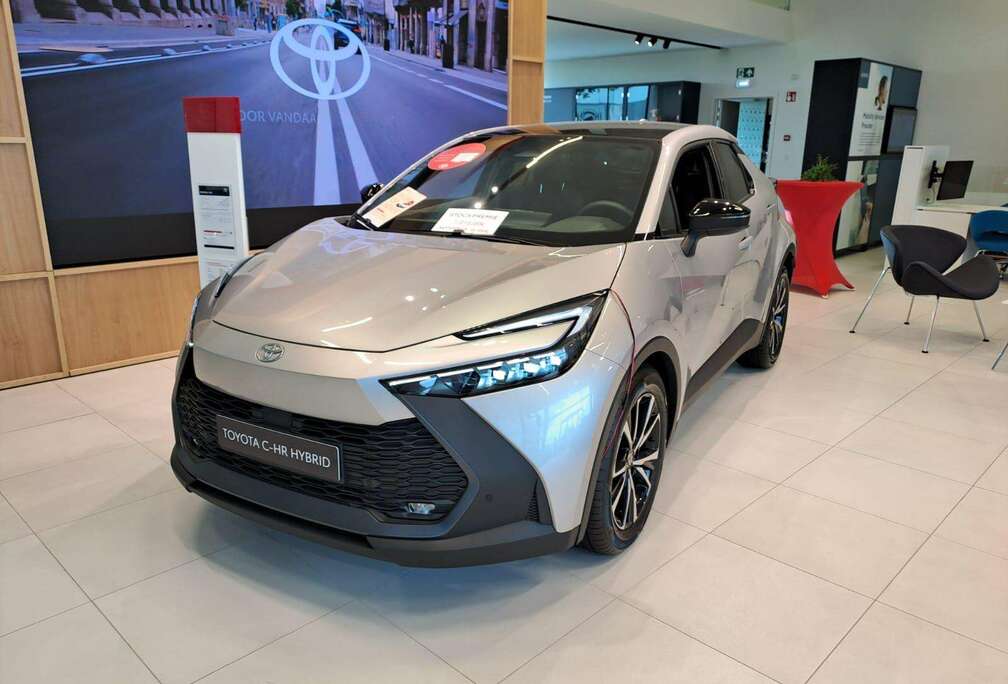 Toyota 1.8 Hybrid Dynamic Plus Mono-Tone E-CVT