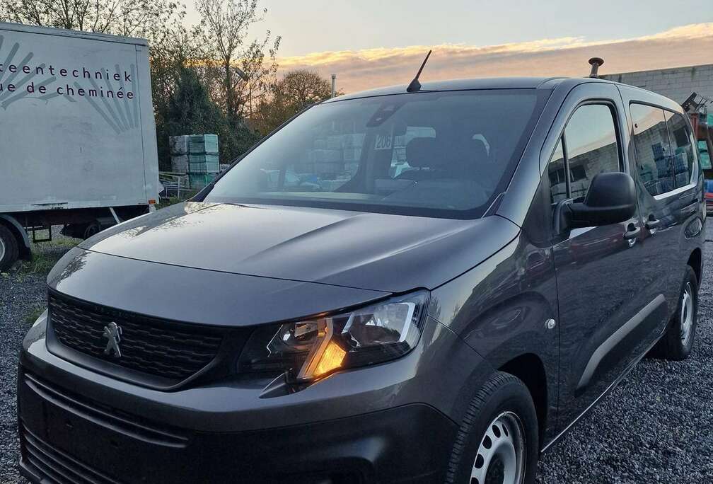 Peugeot 1.5 BlueHDI L1 Double Cabine 5 places // TVA Deduc