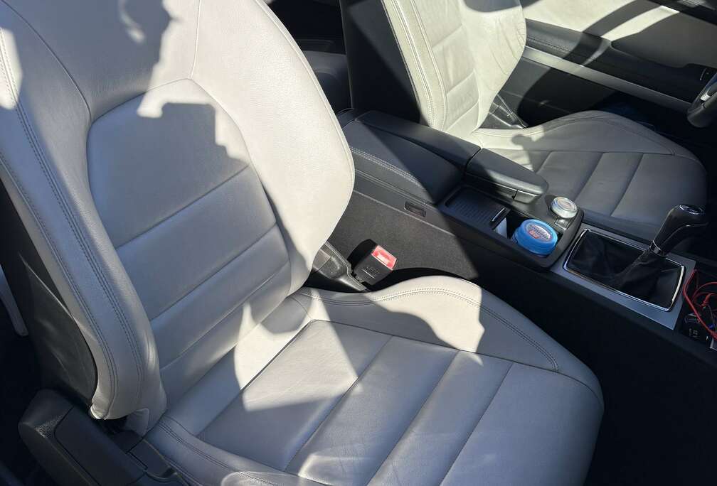 Mercedes-Benz CABRIOLET E 200 CGI BE Avantgarde Start/Stop