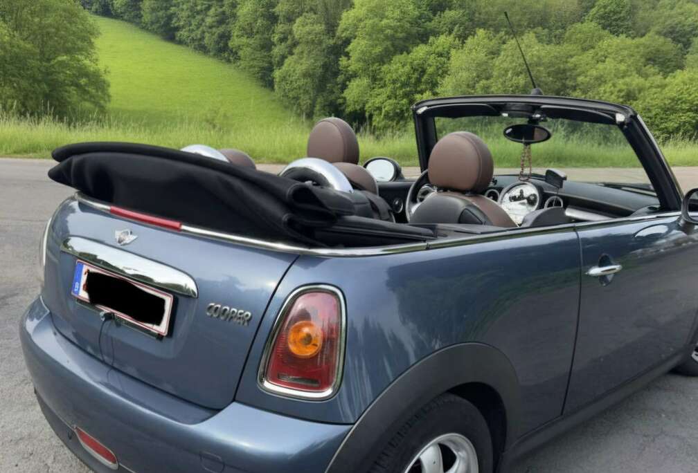 MINI Cabriolet Sidewalk CVT