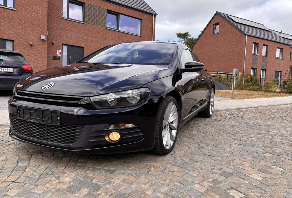Volkswagen 1.4 TSI-2010-206.000km-navigation-Etat Showroom