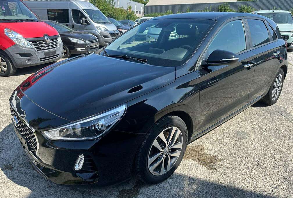 Hyundai i30 SW 1.6 CRDi Twist DCT