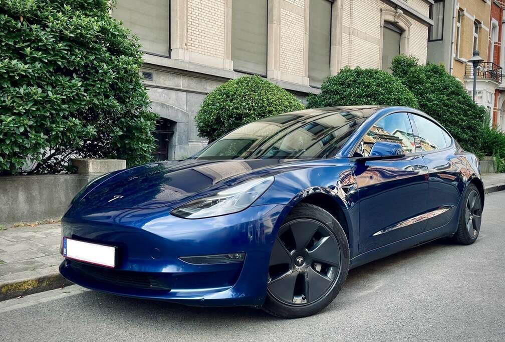 Tesla 75kWh Long-Range Dual Motor