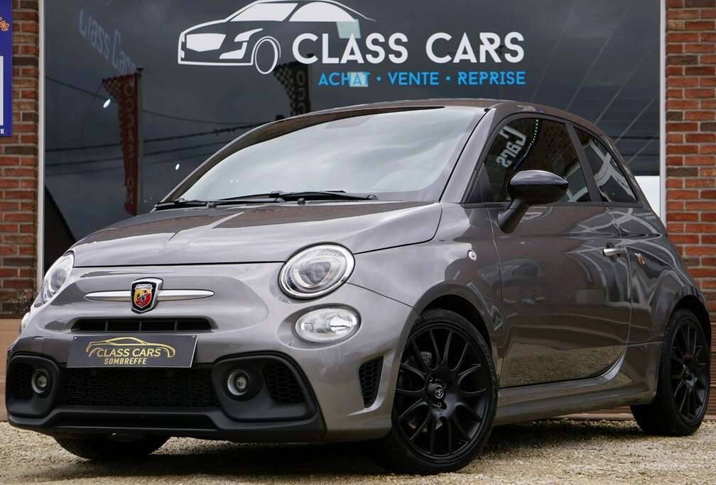 Abarth 1.4 T-Jet F595 / 1ERE MAIN 2023 / CARNET / 163 PK